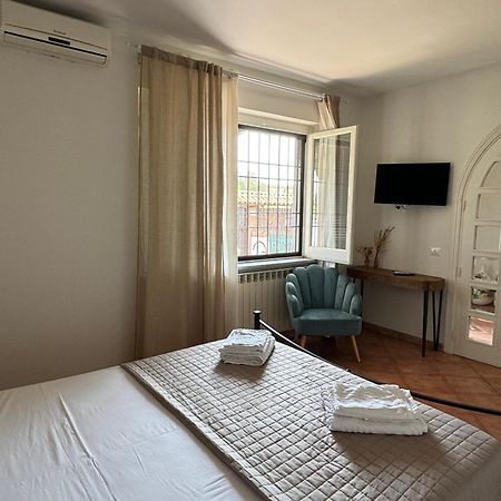 Anna House Apartment Fiumicino Bagian luar foto