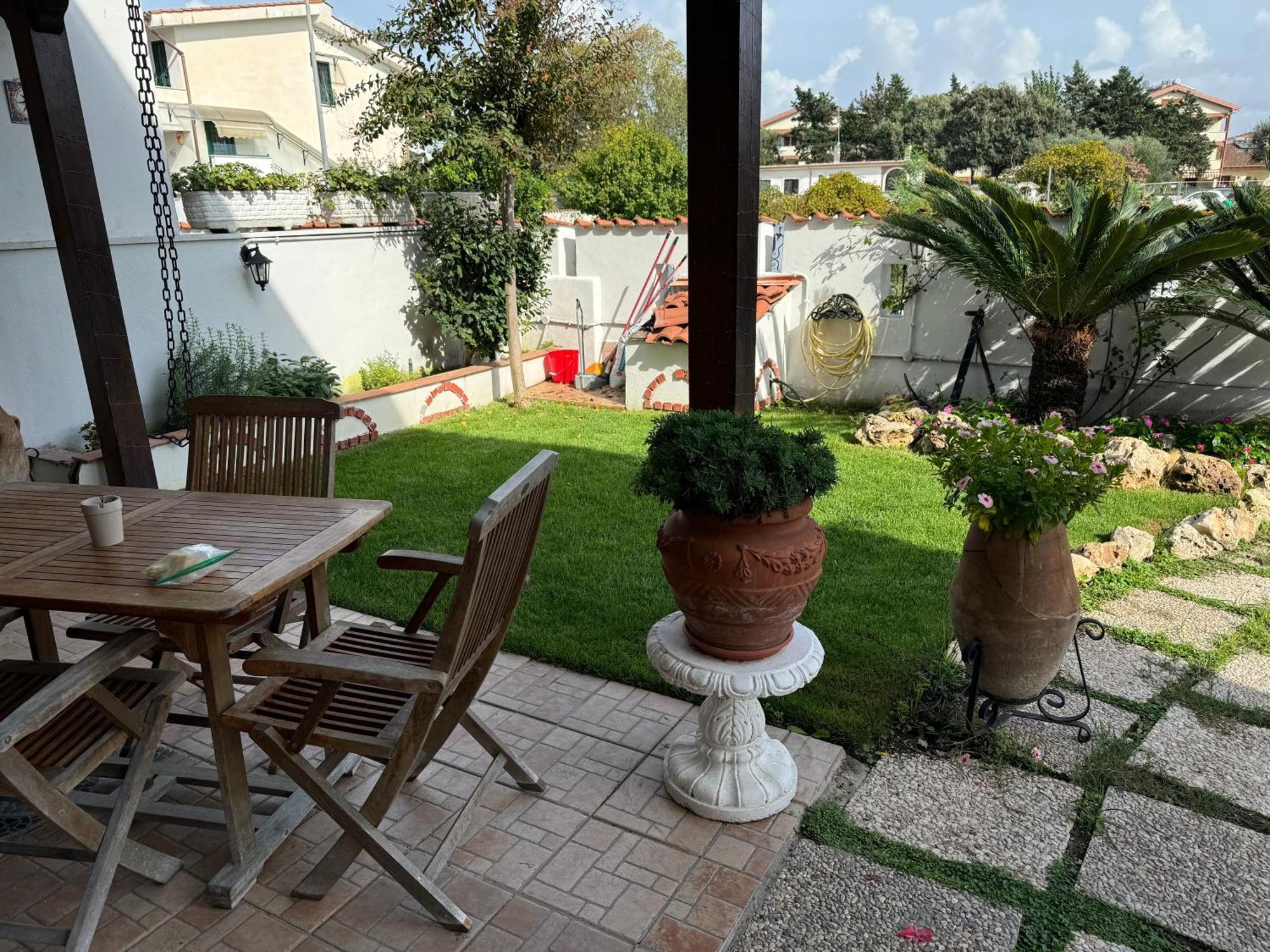 Anna House Apartment Fiumicino Bagian luar foto